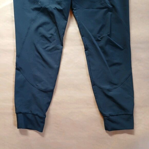 Women's Under Armour Size Small Black Joggers Pants Basic Activewear Athleisure - Picture 4 of 12
